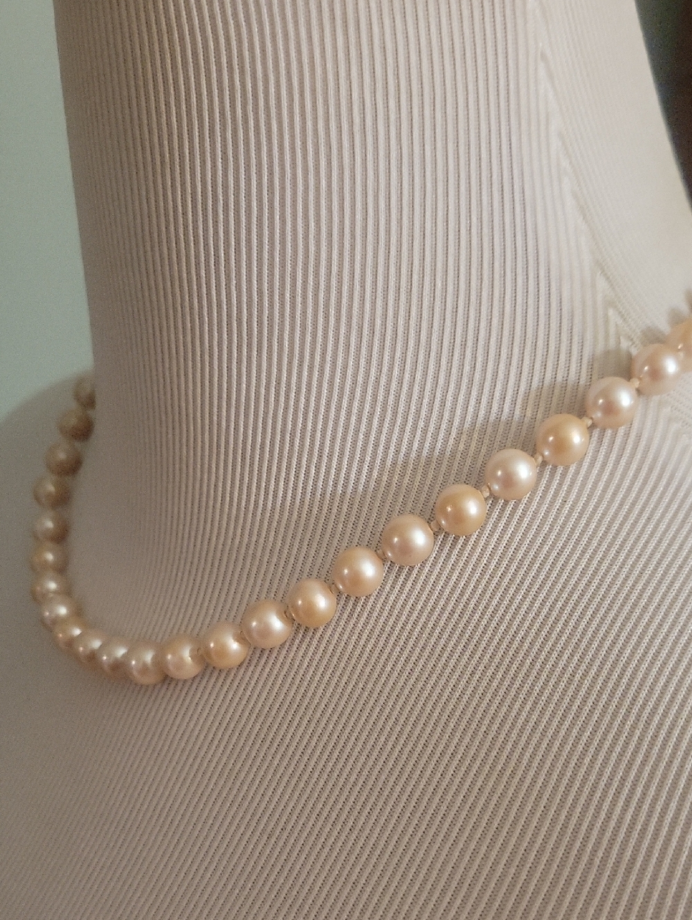 Vintage Monet 16" Simulated Pearl Necklace - Picture 2 of 4